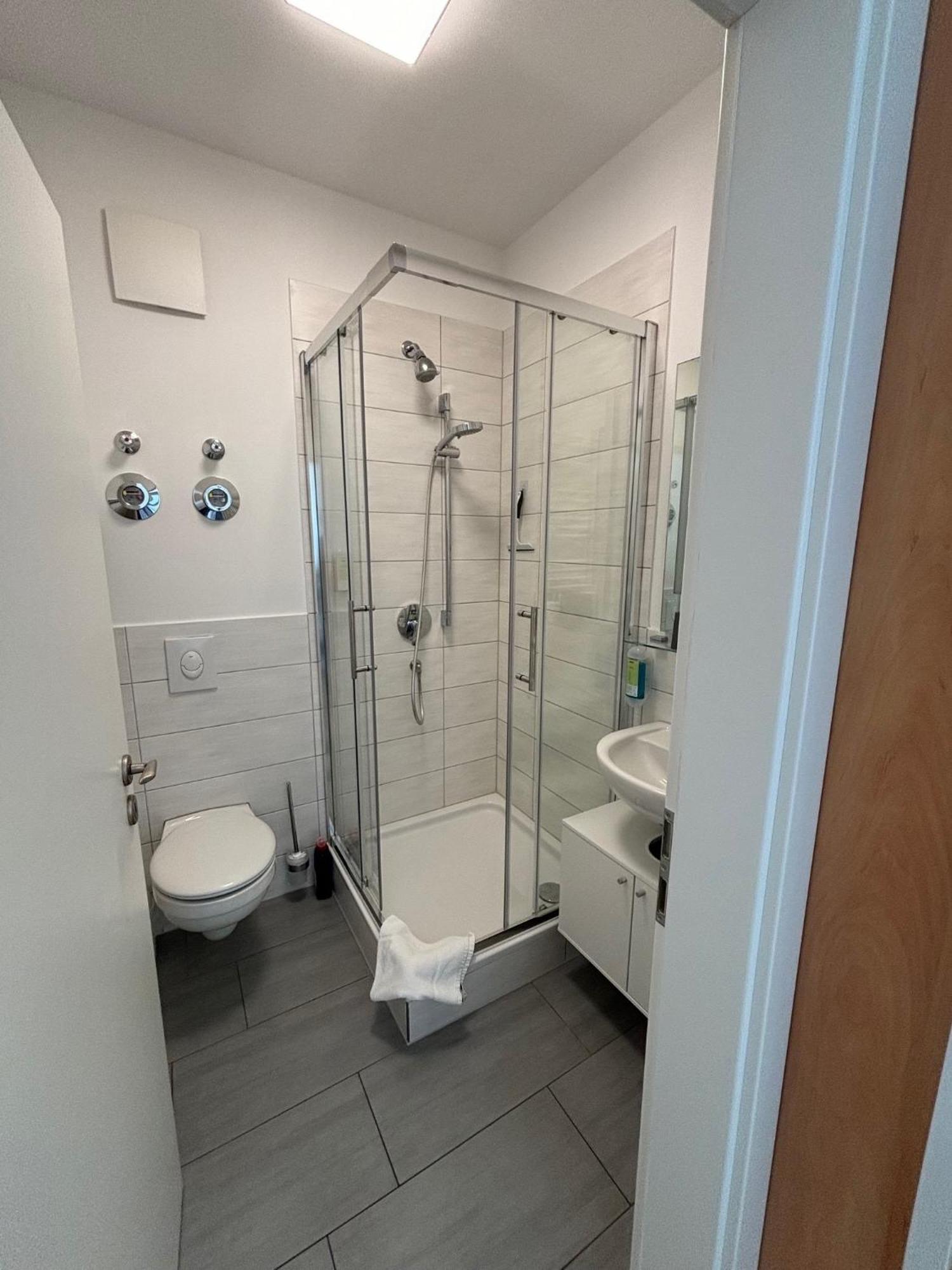 Einraumapartment Im Erdgeschoss Mit Seeblick Rheinsberg Extérieur photo